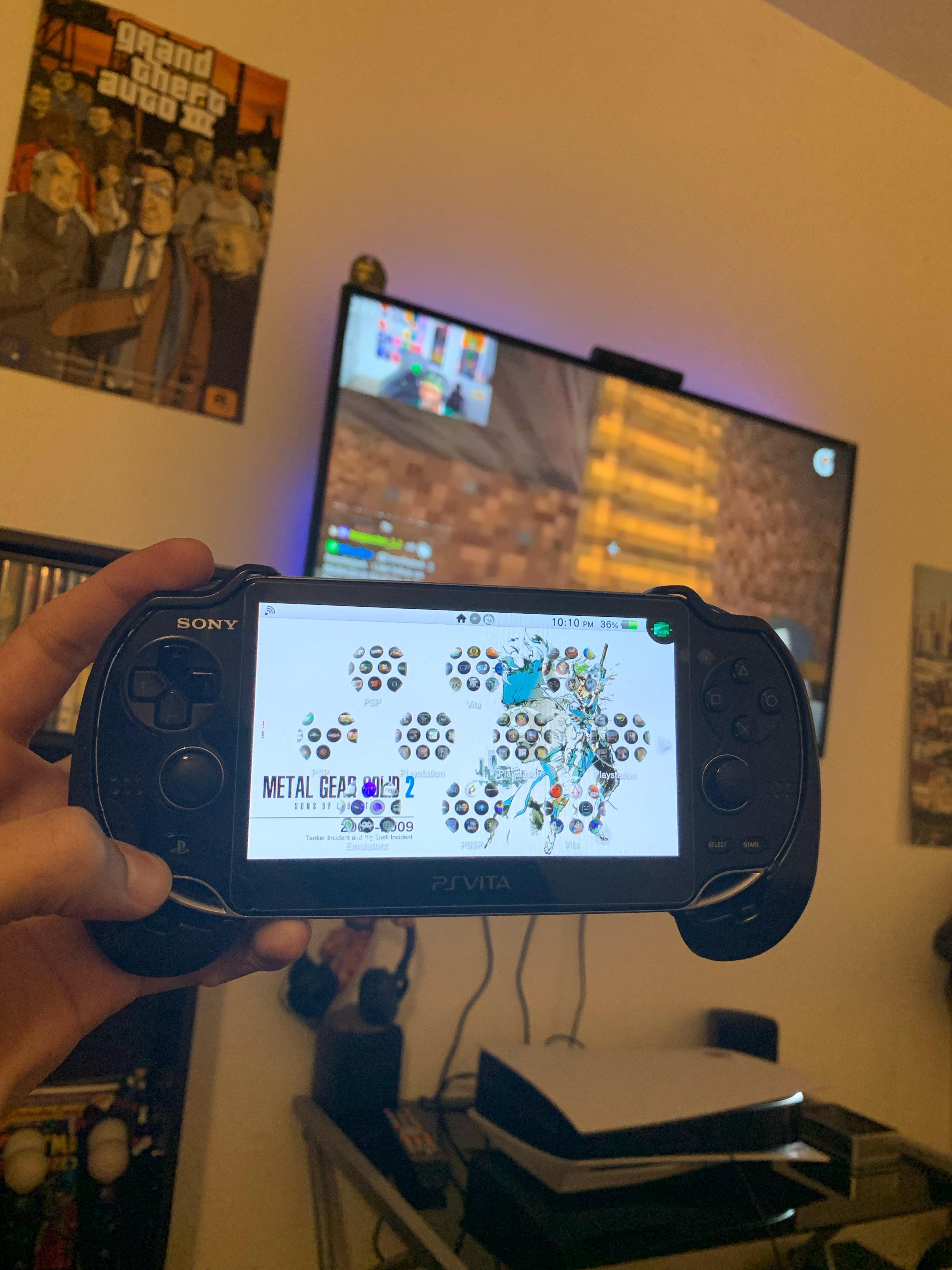 Nintendo Switch PSVITA and DSi Nintendo Switch vs PS Vita Compared - Which One You Should Buy