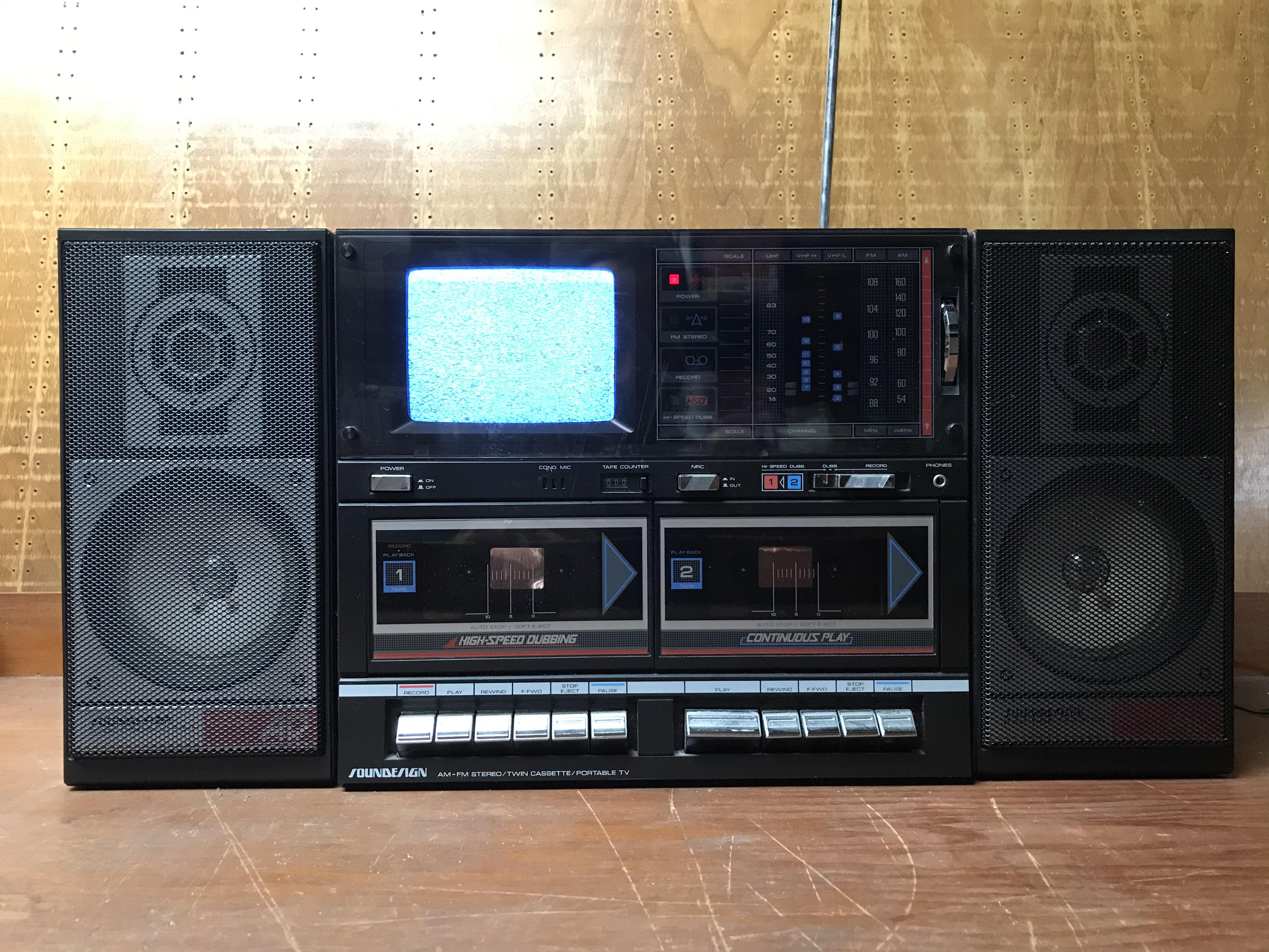 1987 Soundesign and everything still works! TV/ Radio and double