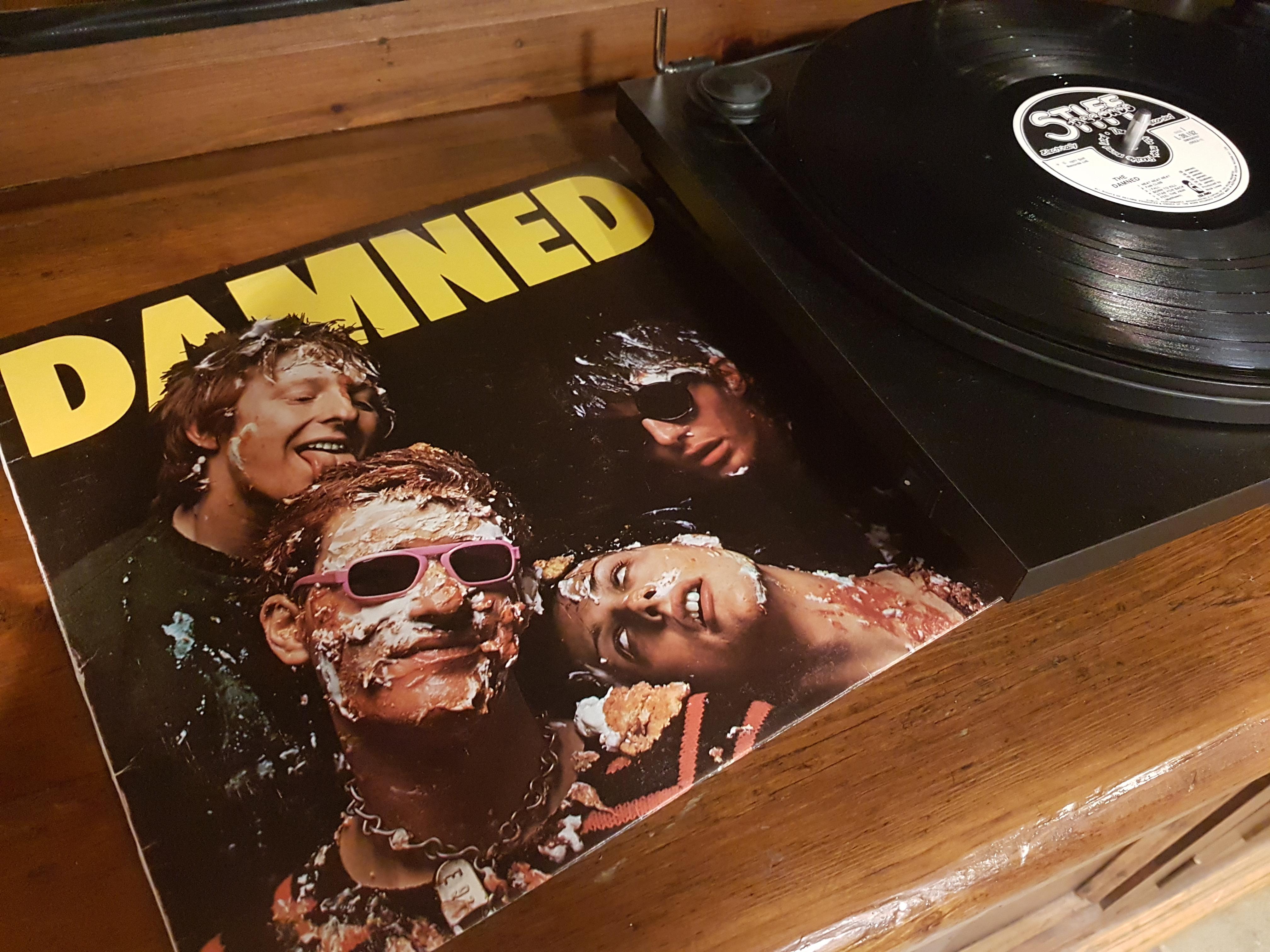 ザ・ダムド - Damned Damned Damned。44年前の今日リリースされた、初
