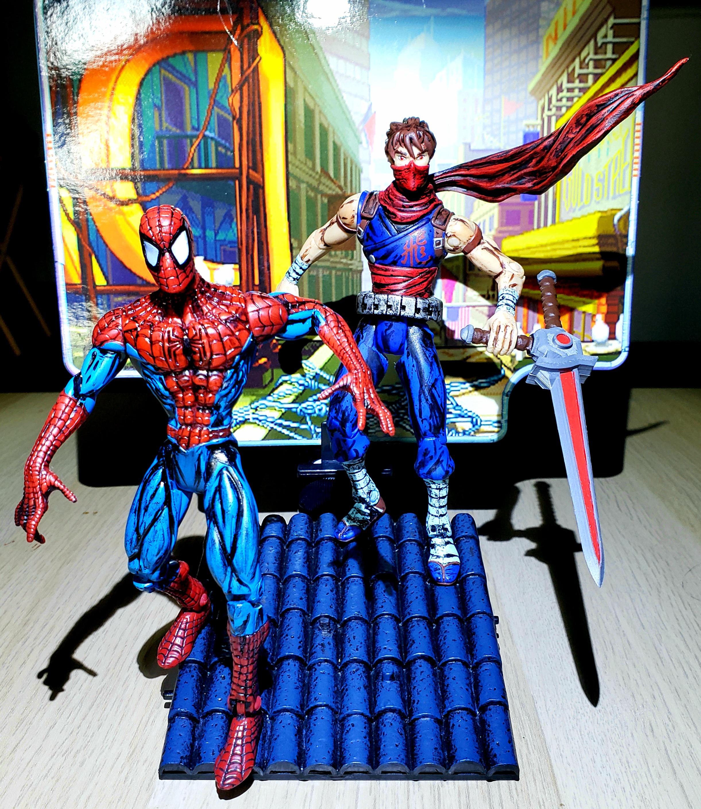 Toybiz MARVEL vs CAPCOM Spider-man vs. Strider Hiryu (COMIC PAINT