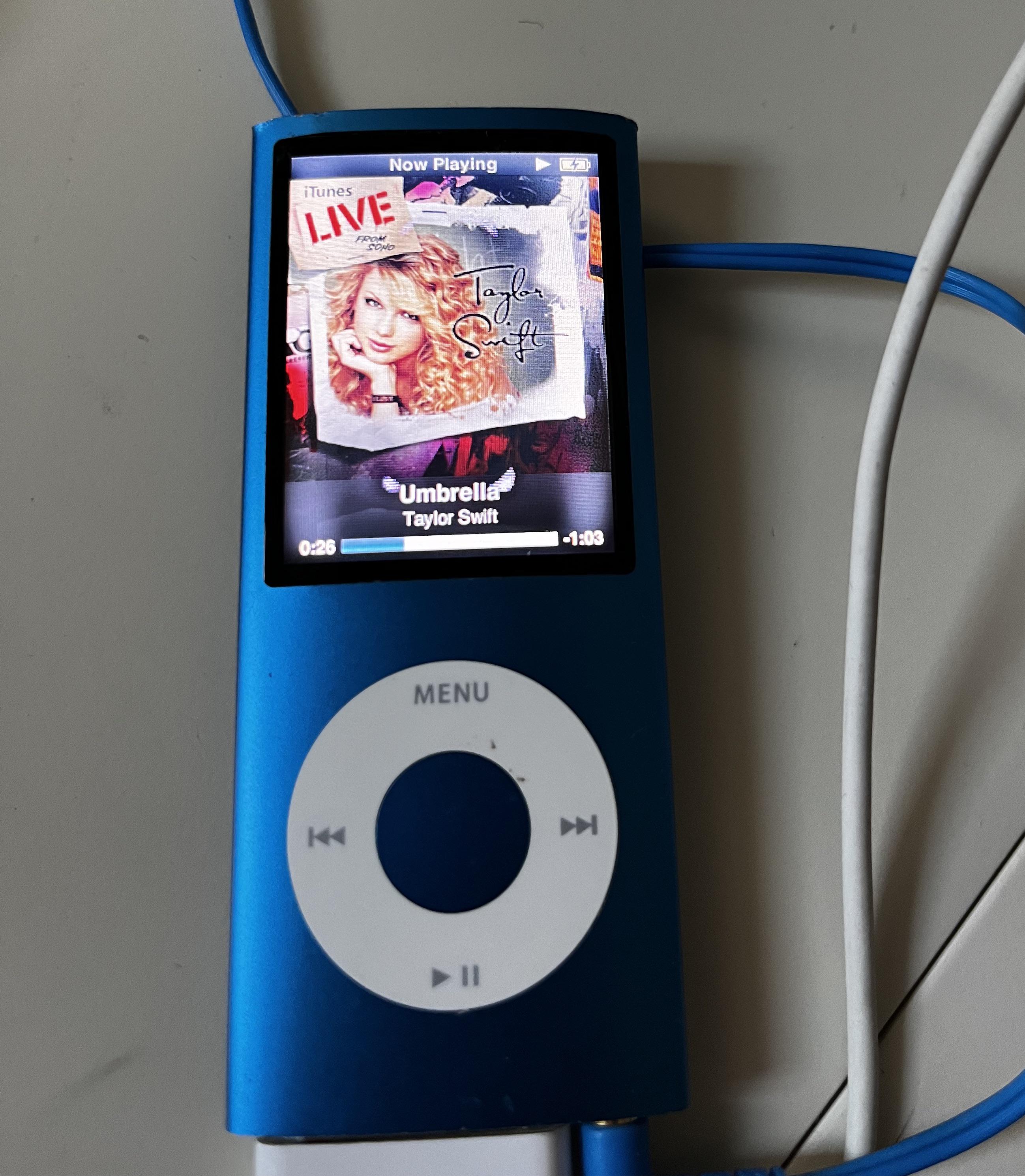 古いiPod nanoを動かして、この古いお宝を見つけた💎 : r/TaylorSwift