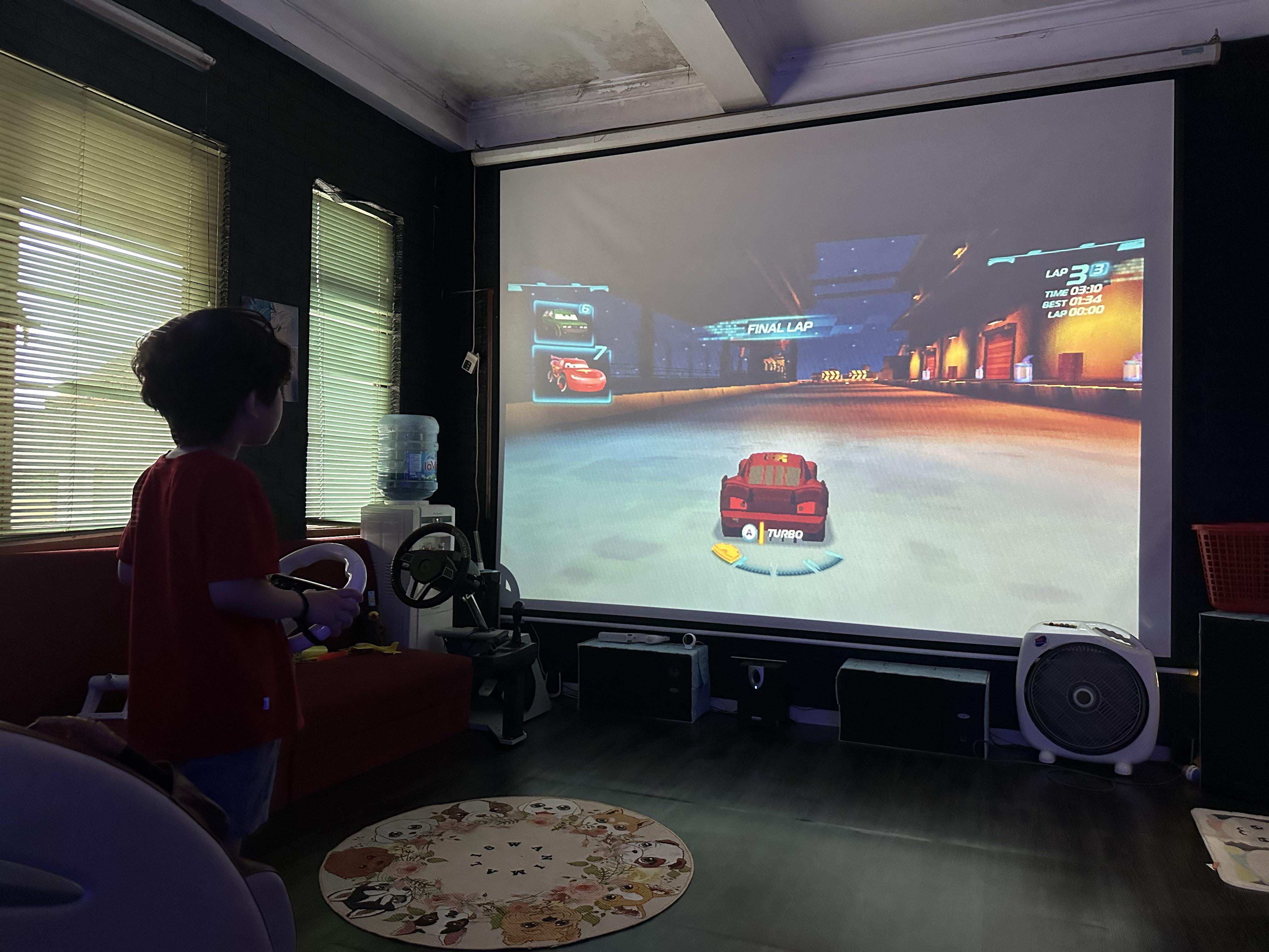 200インチのプロジェクタースクリーンでWii : r/wii