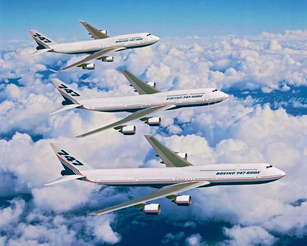 ボーイングは1996年のファンボロー航空ショーで747-500Xと-600Xを発表