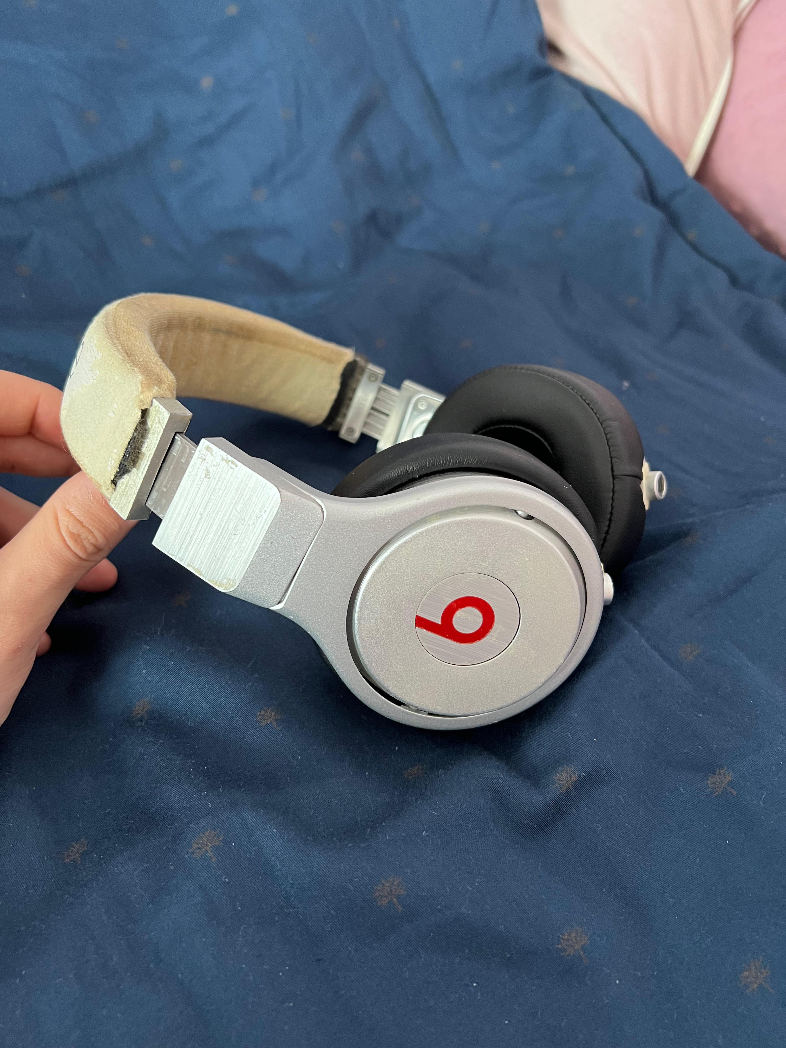2011年製のOG Monster Beats Pro : r/headphones