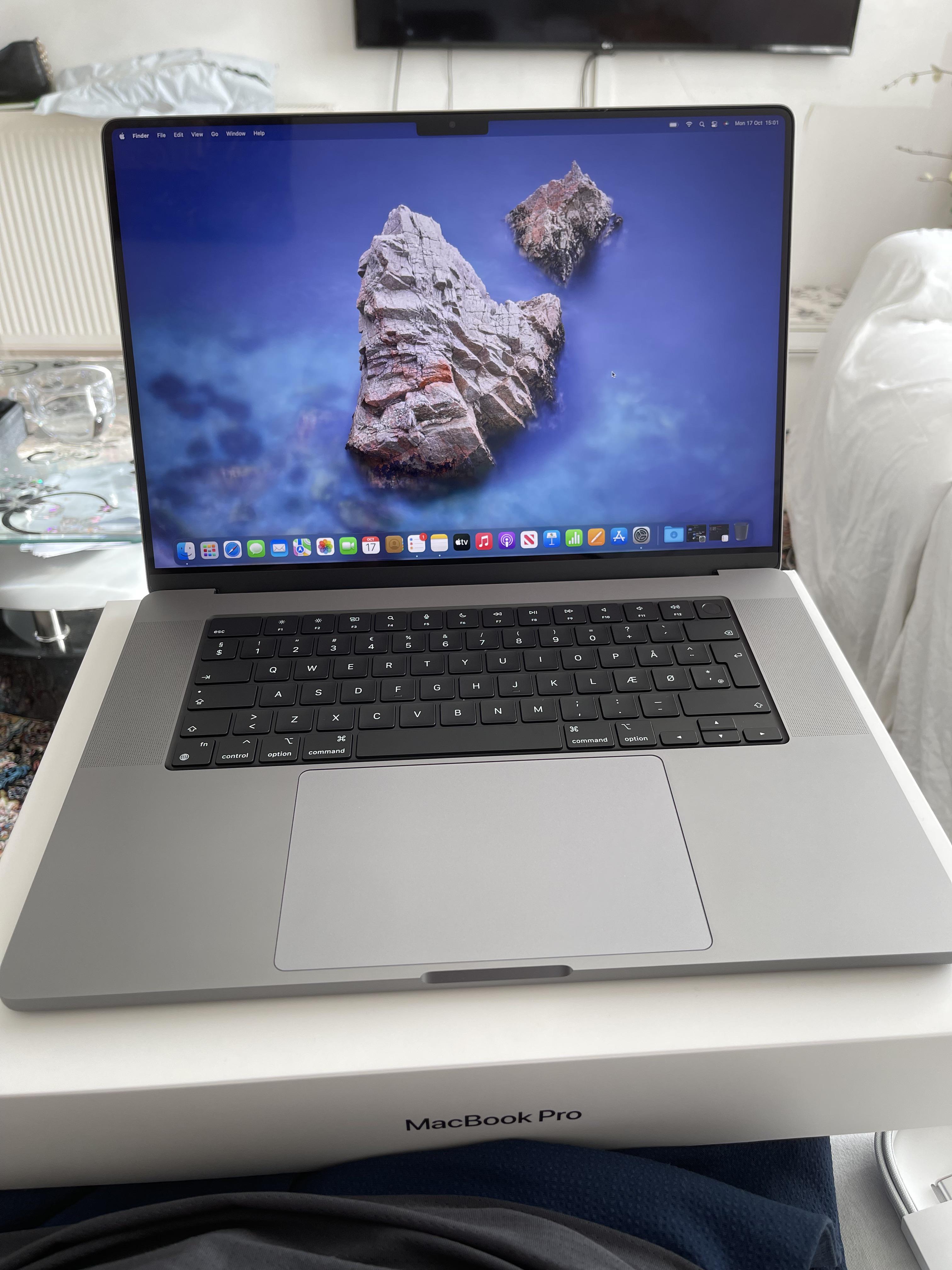 First ever Mac! 16” M1 Pro 32 GB RAM 1TB SSD :) : r/macbookpro