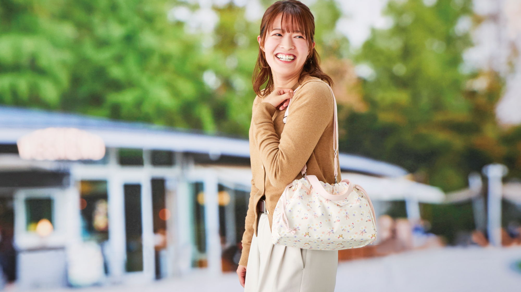 LeSportsacとのコラボレーション第4弾が登場！ | ファミリア公式サイト