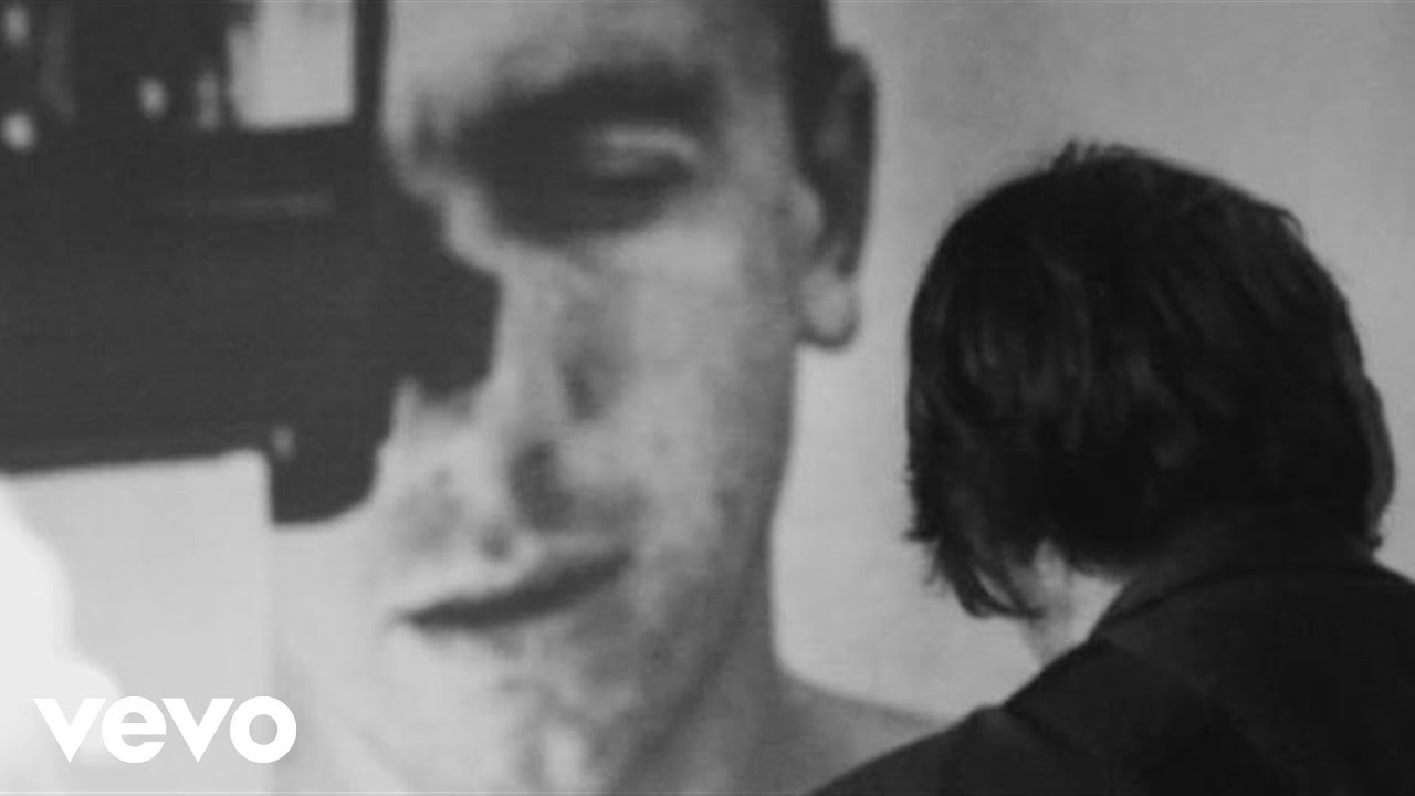 Manic Street Preachers - Postcards from a Young Man (Official