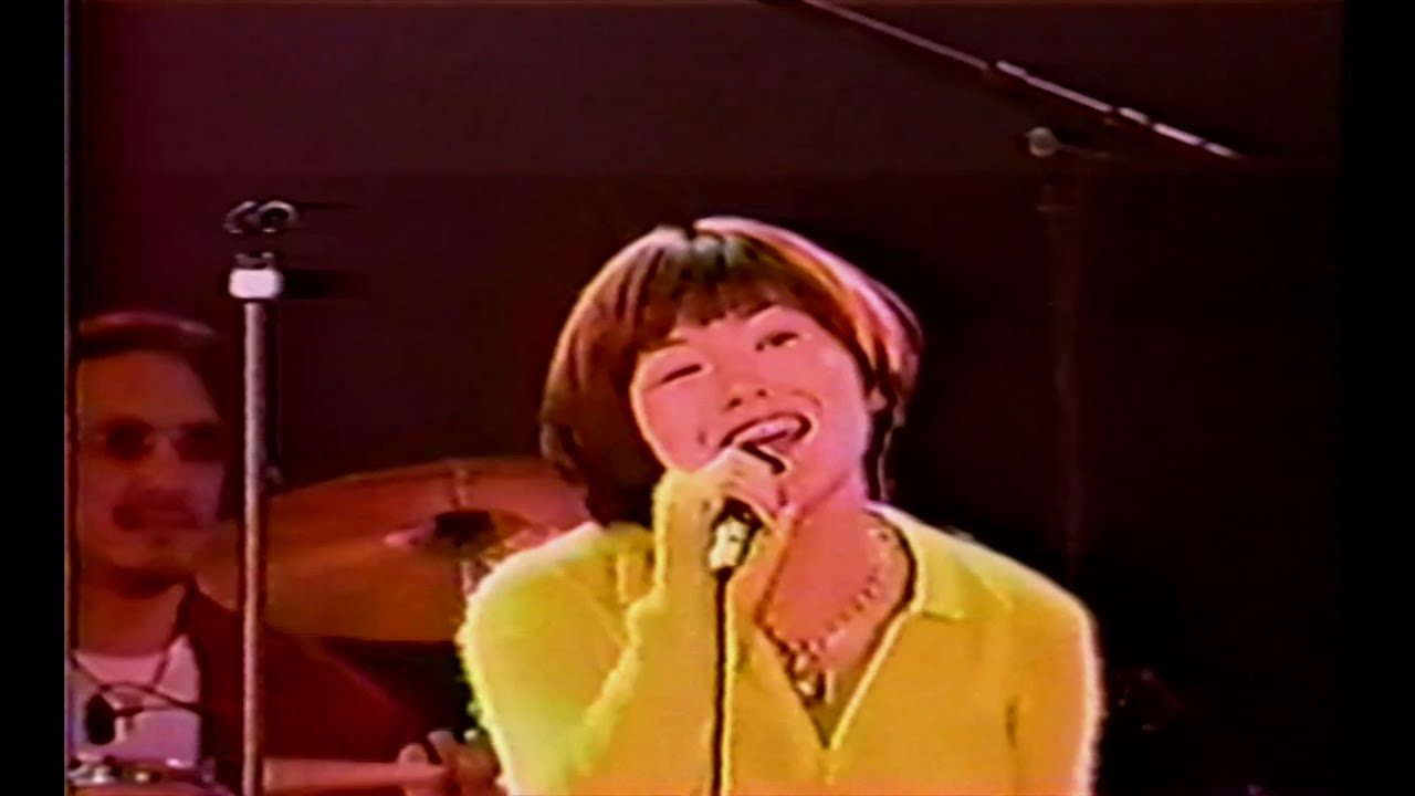 椎名林檎 ここでキスして。 Music Quest 1996 Japan Final - YouTube