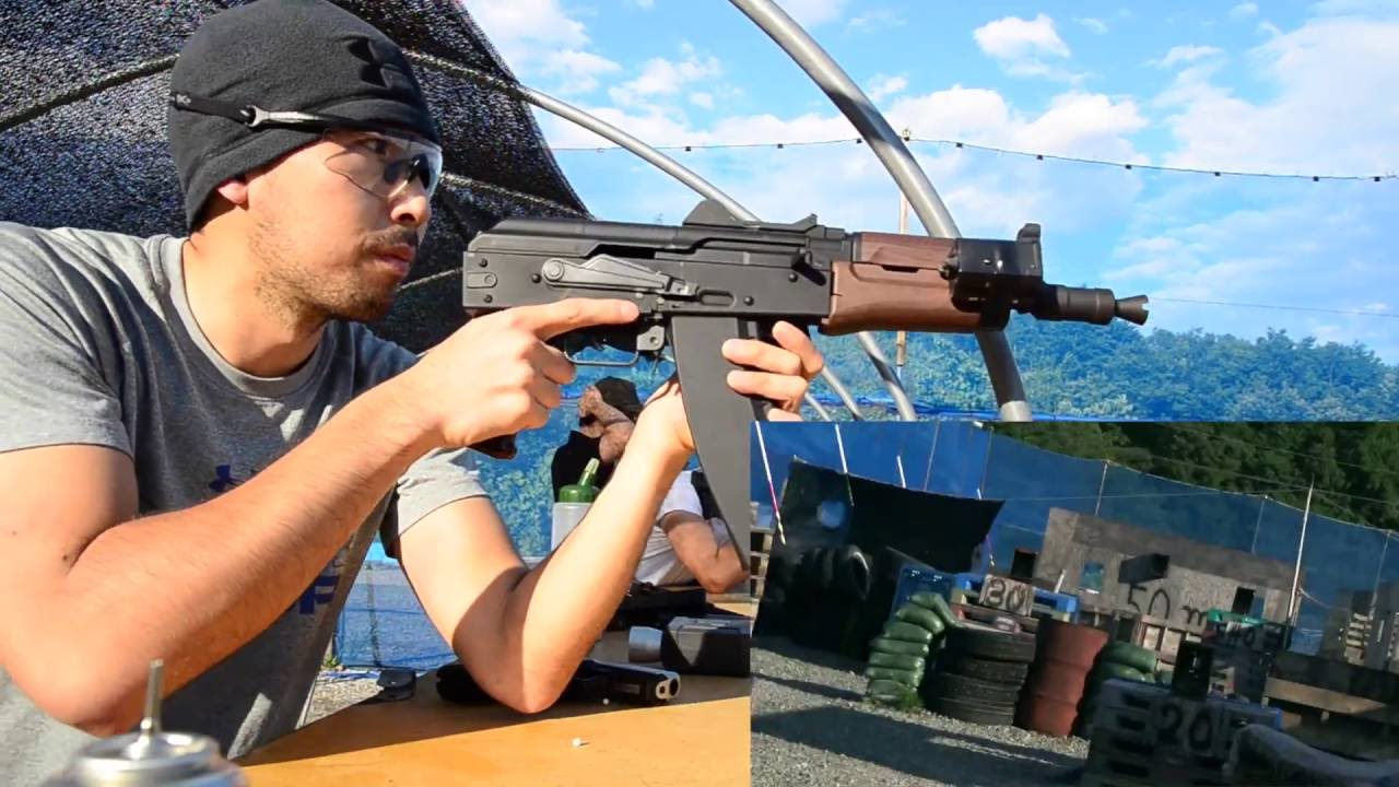 KSC AKS74U ガスブロを試験購入 30m,40m射撃 Airsoft - YouTube