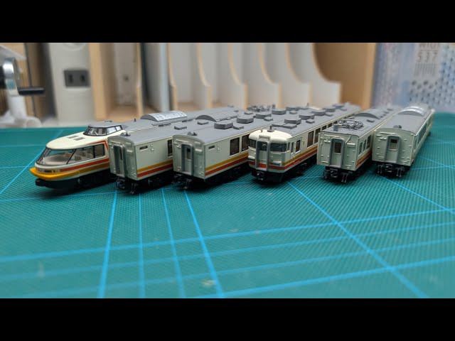 パノラマエクスプレスアルプス(165系) KATO製 - YouTube