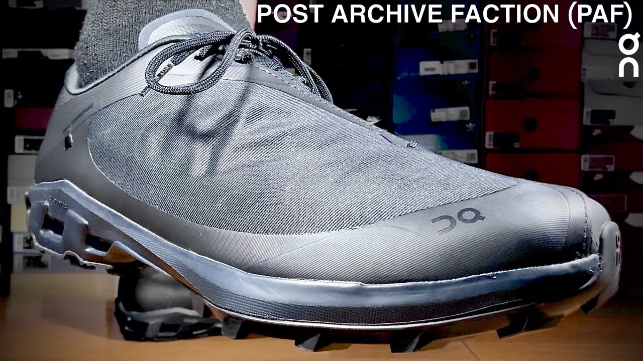 今期注目度No.1の黒スニーカーはコレ【スニーカーレビュー】POST