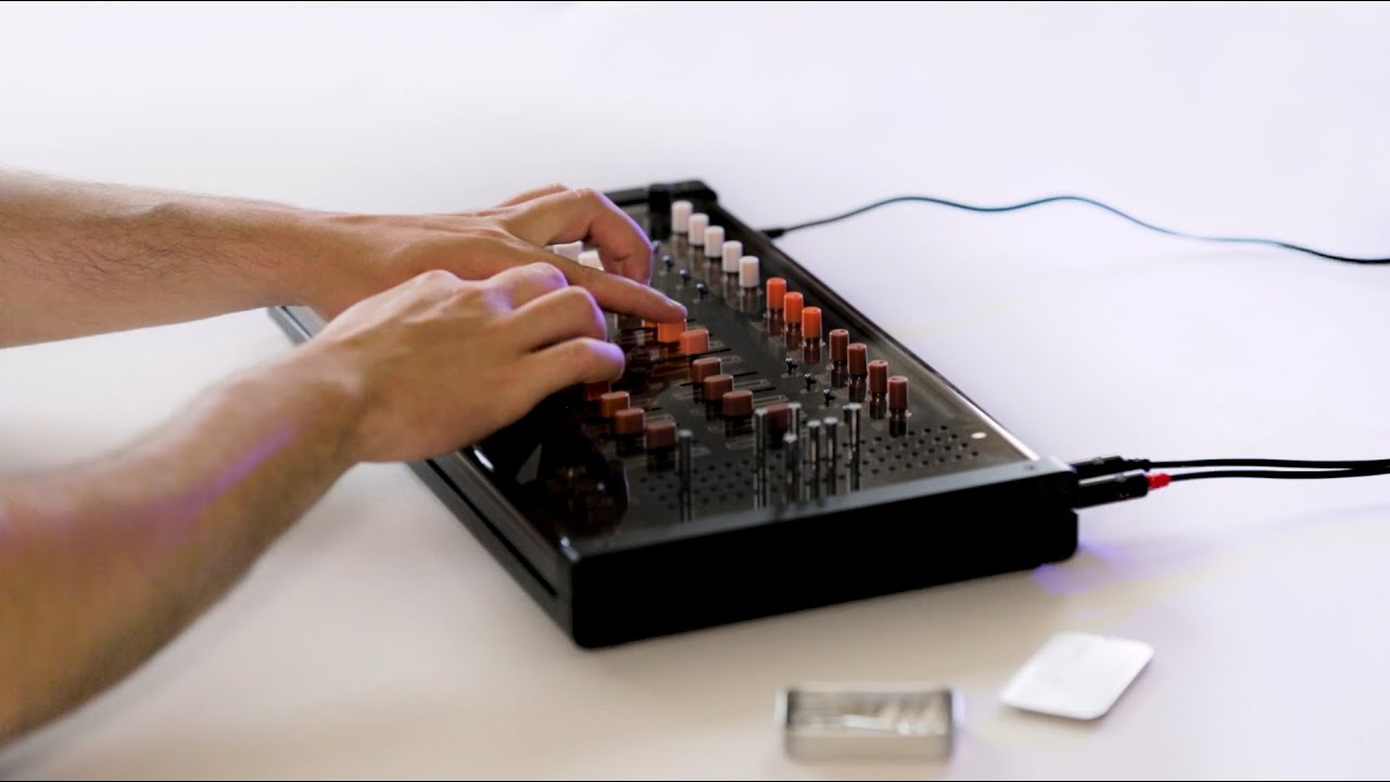Generative analog: Cyma Forma's Alt soundscape synth takes shape