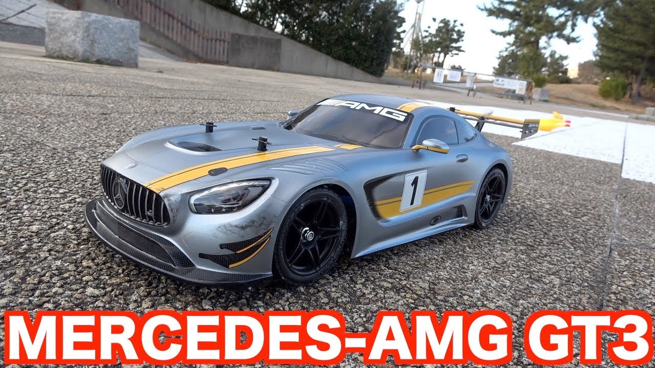 初めてのラジコン練習！実際にベンツ走らせてみた！ - YouTube