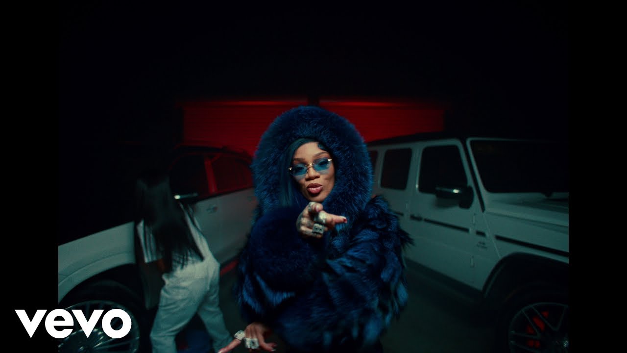 GloRilla - Yeah Glo! (Official Music Video) - YouTube