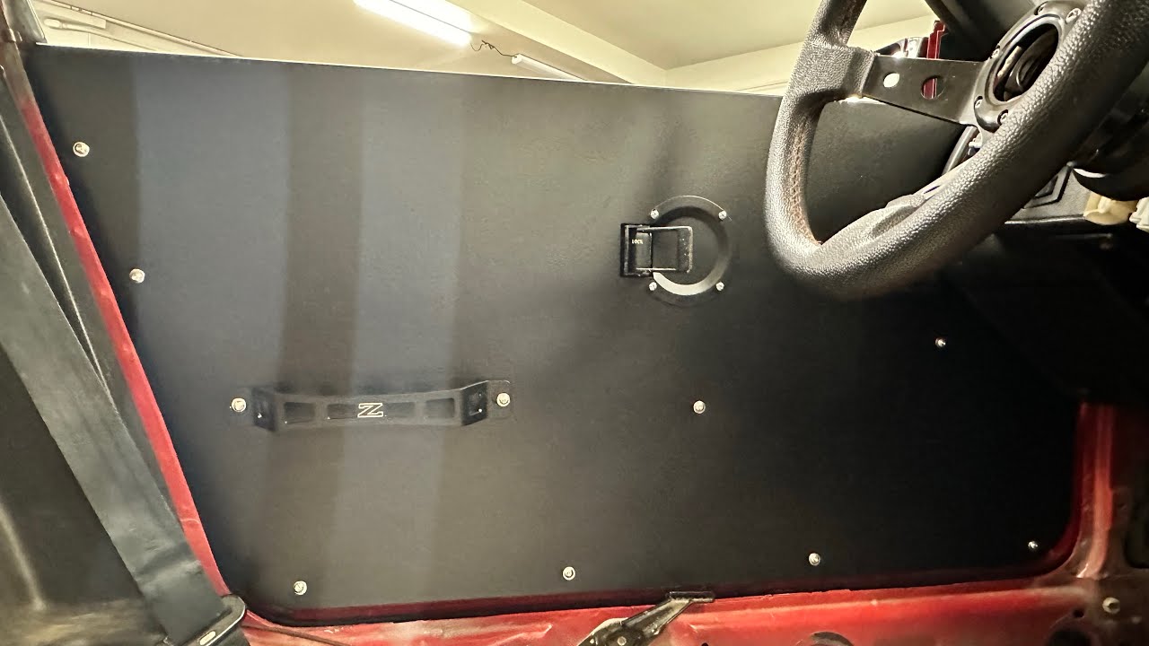 Nissan 84-89 300ZX Door Panels – Spinnywhoosh Graphics