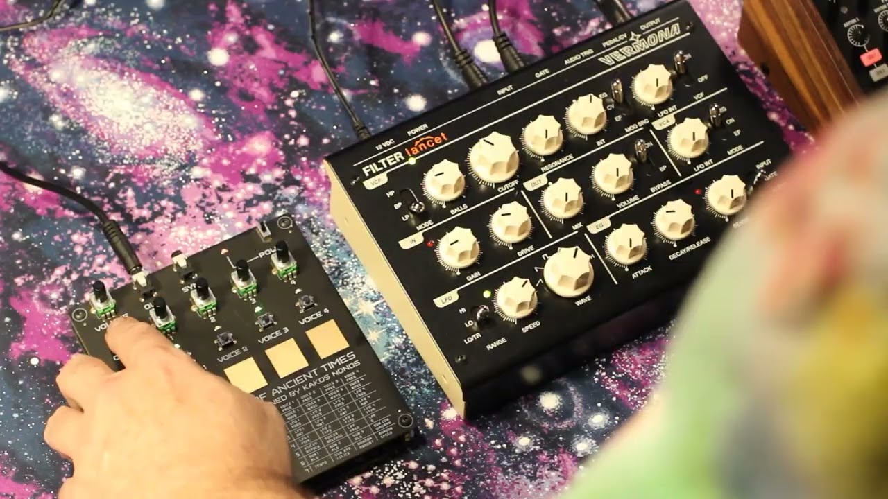 Huge Giant Kick Drum Sounds of the SOMA RoAT and Vermona Filter