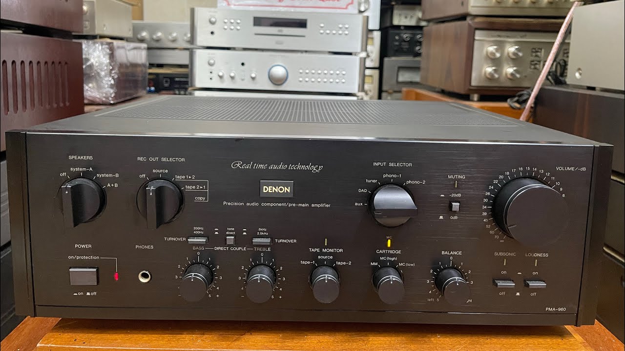 The original Denon Pma-960 amplifier is extremely beautiful, big