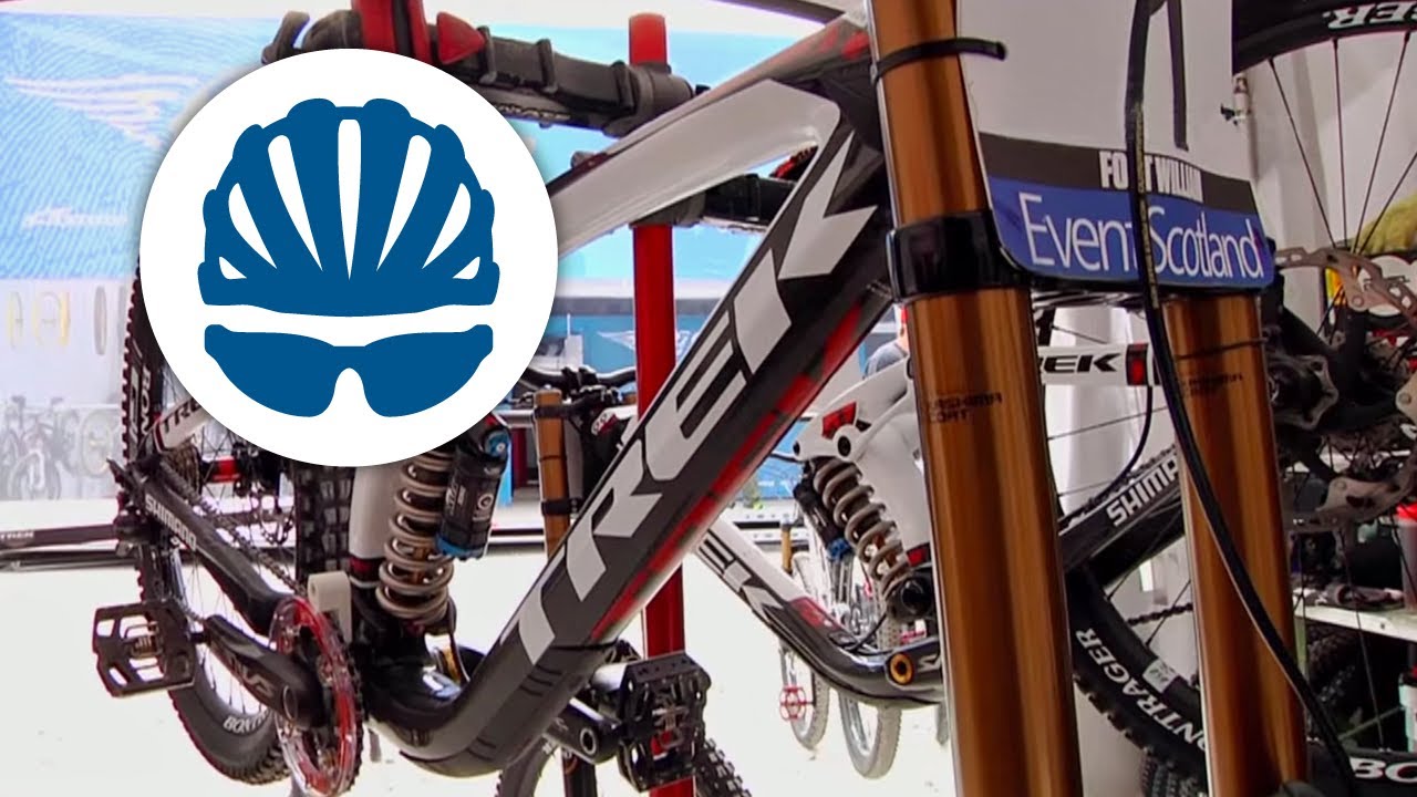 Aaron Gwin's Trek Session 9.9 2012 Downhill bike - YouTube