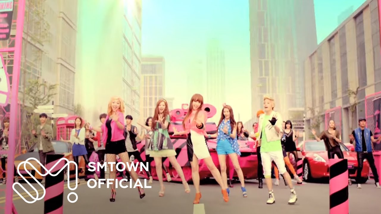 f(x) 에프엑스 'Electric Shock' MV - YouTube