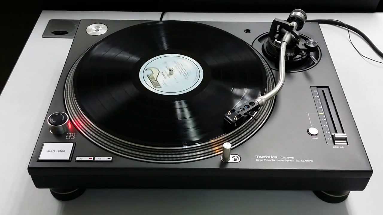 Technics SL-1200MK5 (Black) - YouTube