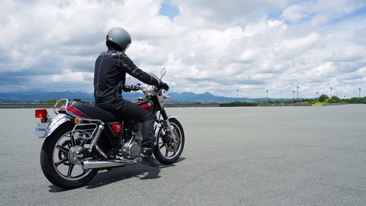 PRUNUSマフラー SR400 - YouTube