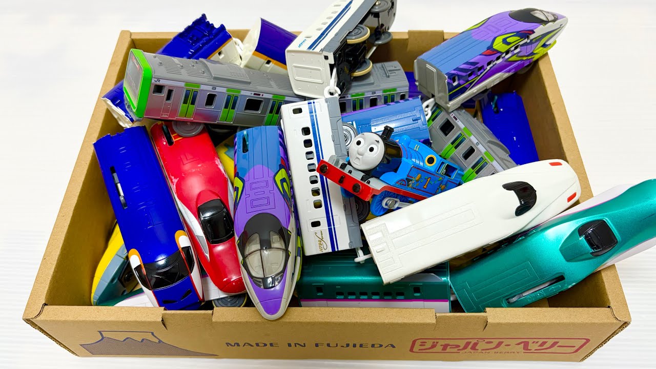 プラレールの新幹線や電車たちが坂道を暴走です！じこはおこるさ