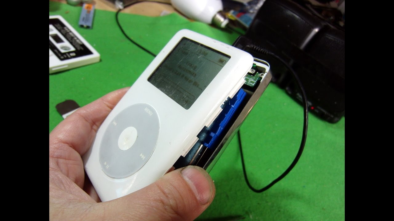 メルカリで買ったジャンクなiPod classic20Gを分解してみた - YouTube