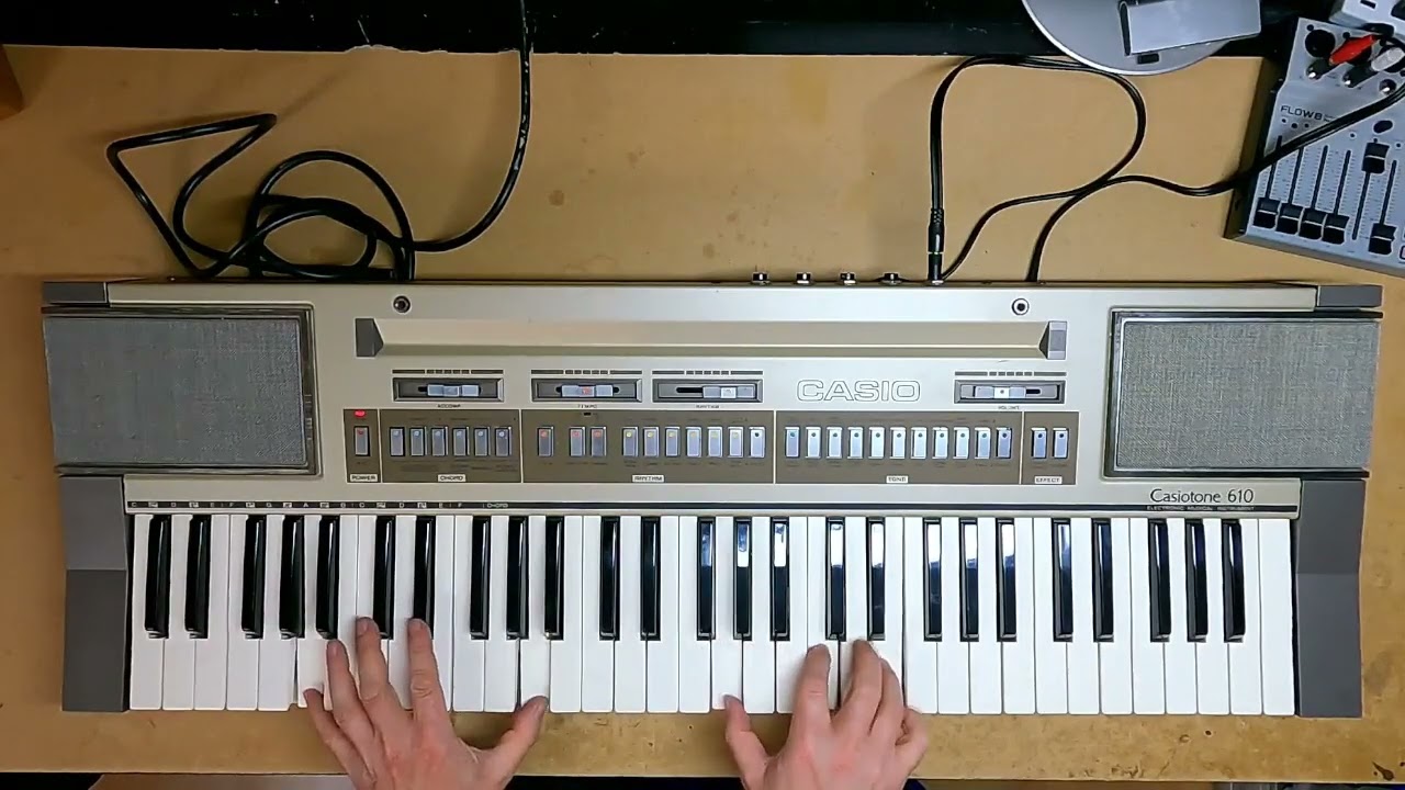A Short Sound Demo of the Casio Casiotone 610 - YouTube