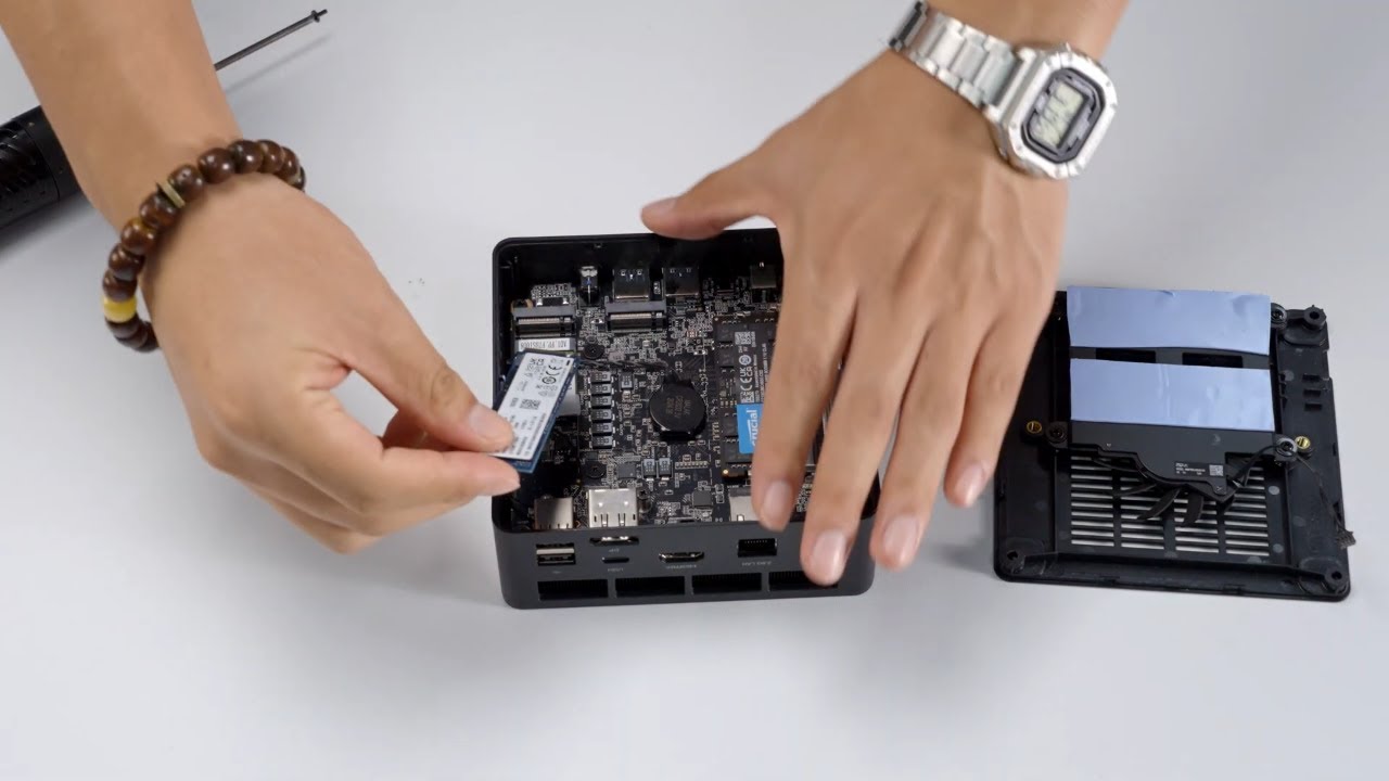 How To Upgrade Mini PC's SSD & RAM│Minisforum UM760 Slim - YouTube