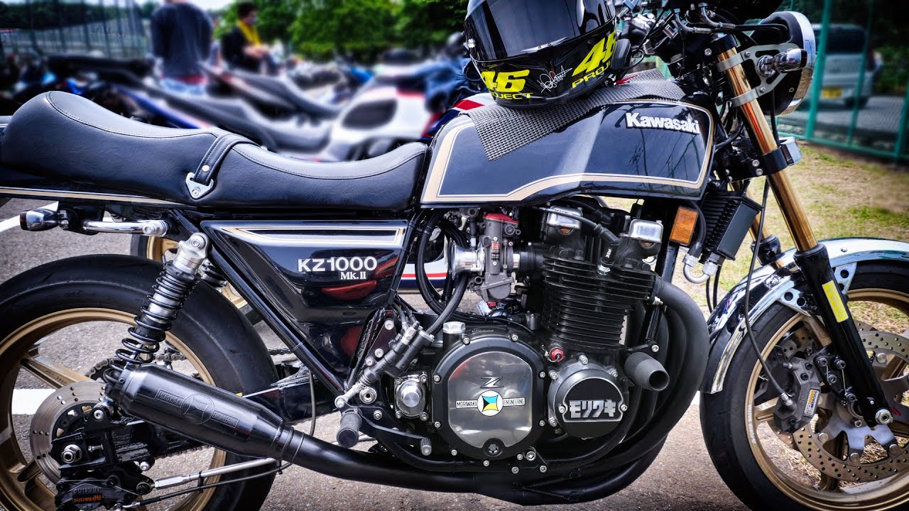 Kawasaki KZ1000MK2 Custom Bike モリワキモナカ - YouTube