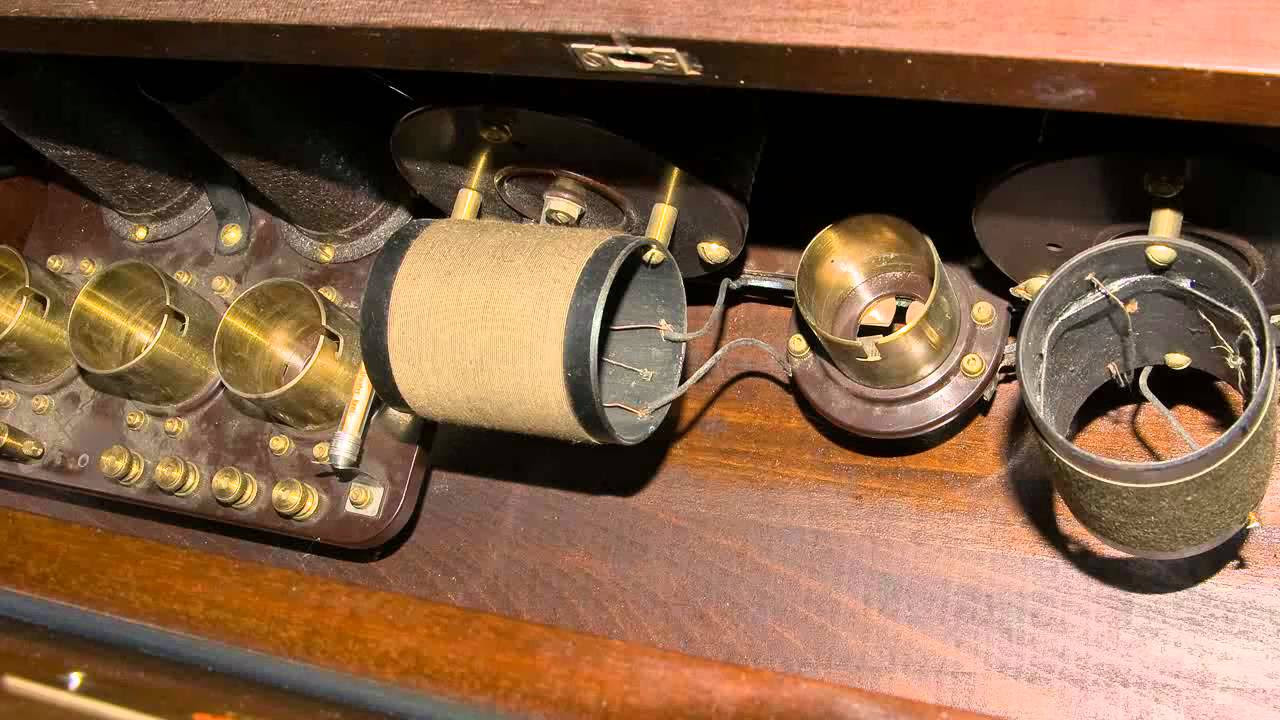 Atwater Kent Model 20 Set No 4640 - YouTube