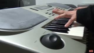 YAMAHAシンセサイザーEOS B900を弾いてあそんでみた。小室哲哉