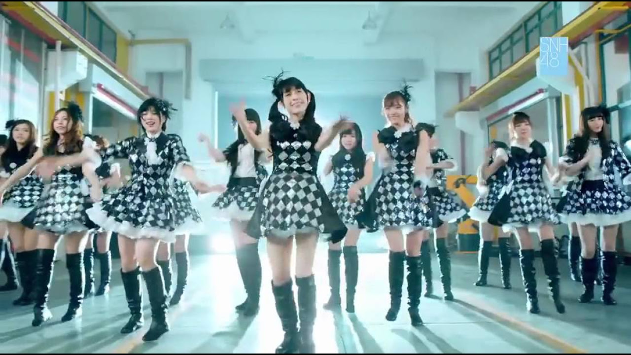SNH48 《飞翔入手》 (フライングゲット/Flying Get) MV - YouTube