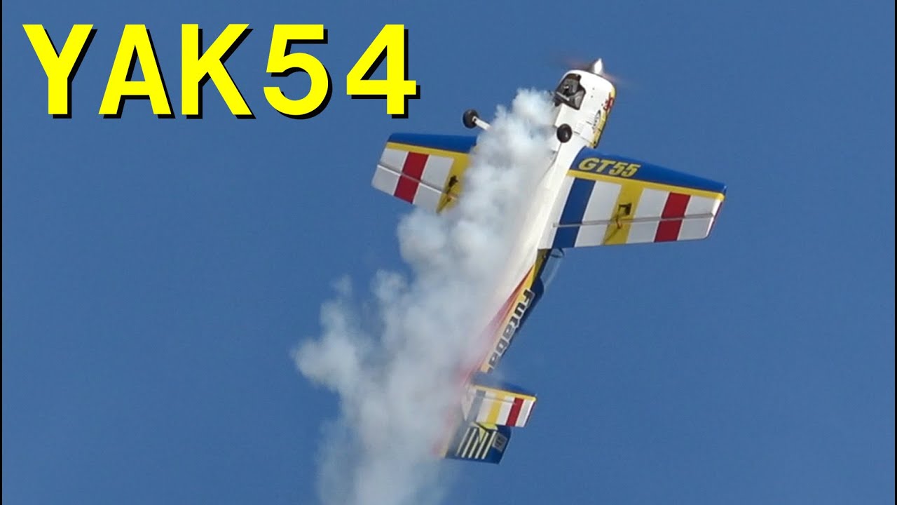 YAK54 スモーク飛行【ラジコン飛行機】 - YouTube