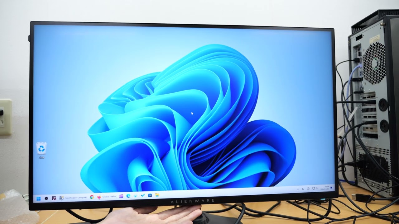 FHD／360Hzと4K／180Hzをボタン1つで切り替えられるディスプレイ