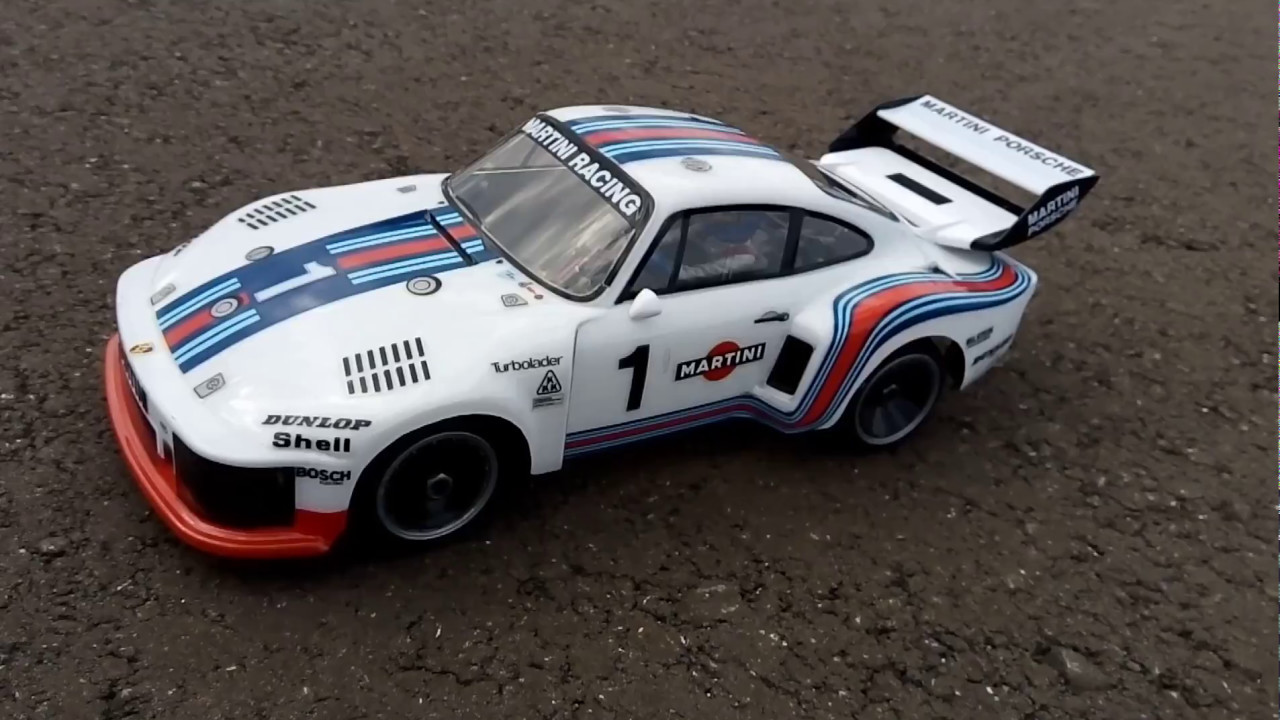 ポルシェ935ターボのラジコンカー・ドライブインプレッション - YouTube