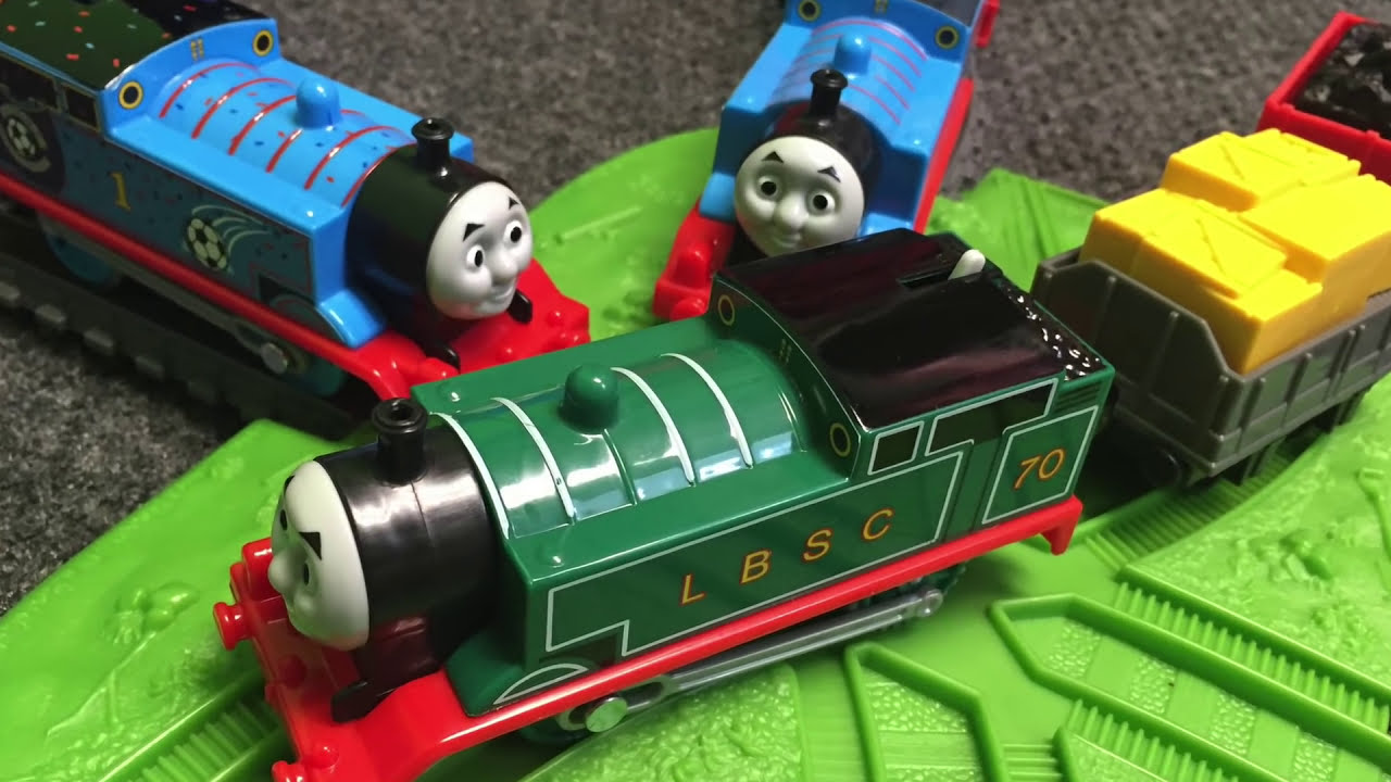 The ORIGINAL THOMAS the TANK ENGINE #70! Track Master Train