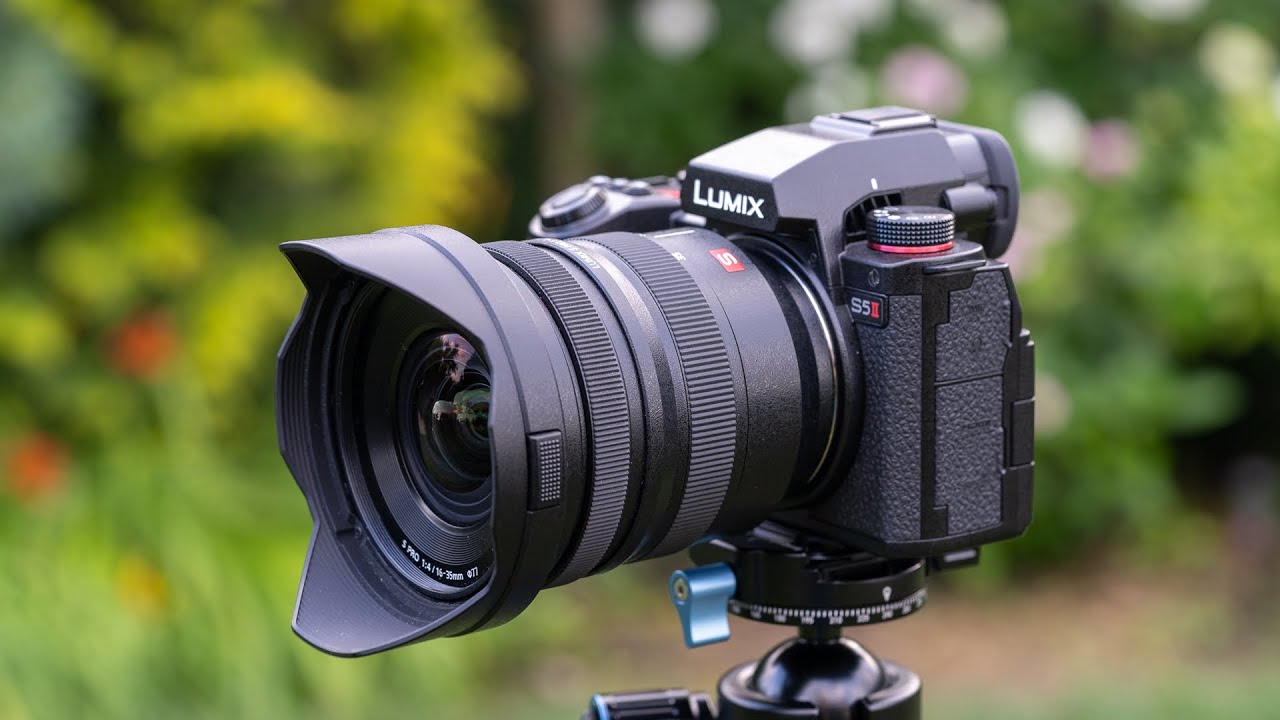 Panasonic Lumix S Pro 16-35mm F4 Review w / S5 IIx & S1 - YouTube