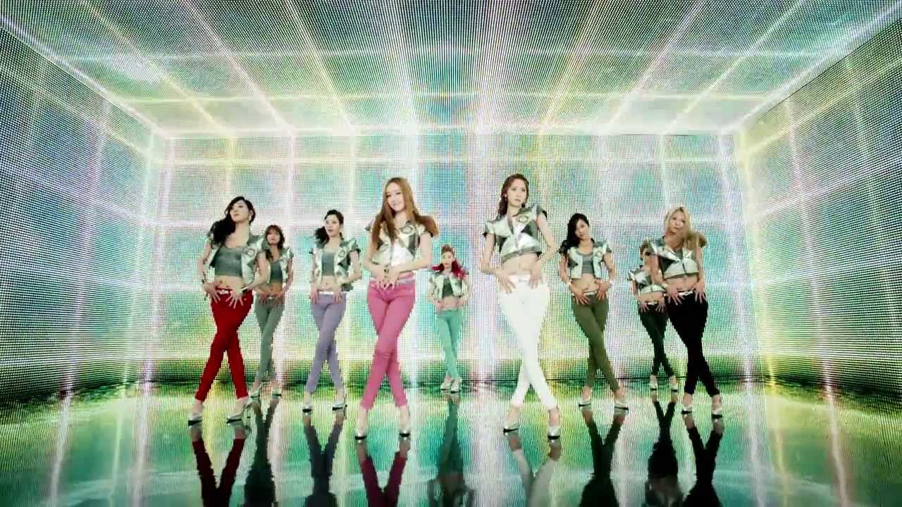 Girls' Generation 少女時代 'GALAXY SUPERNOVA' MV Dance ver. - YouTube