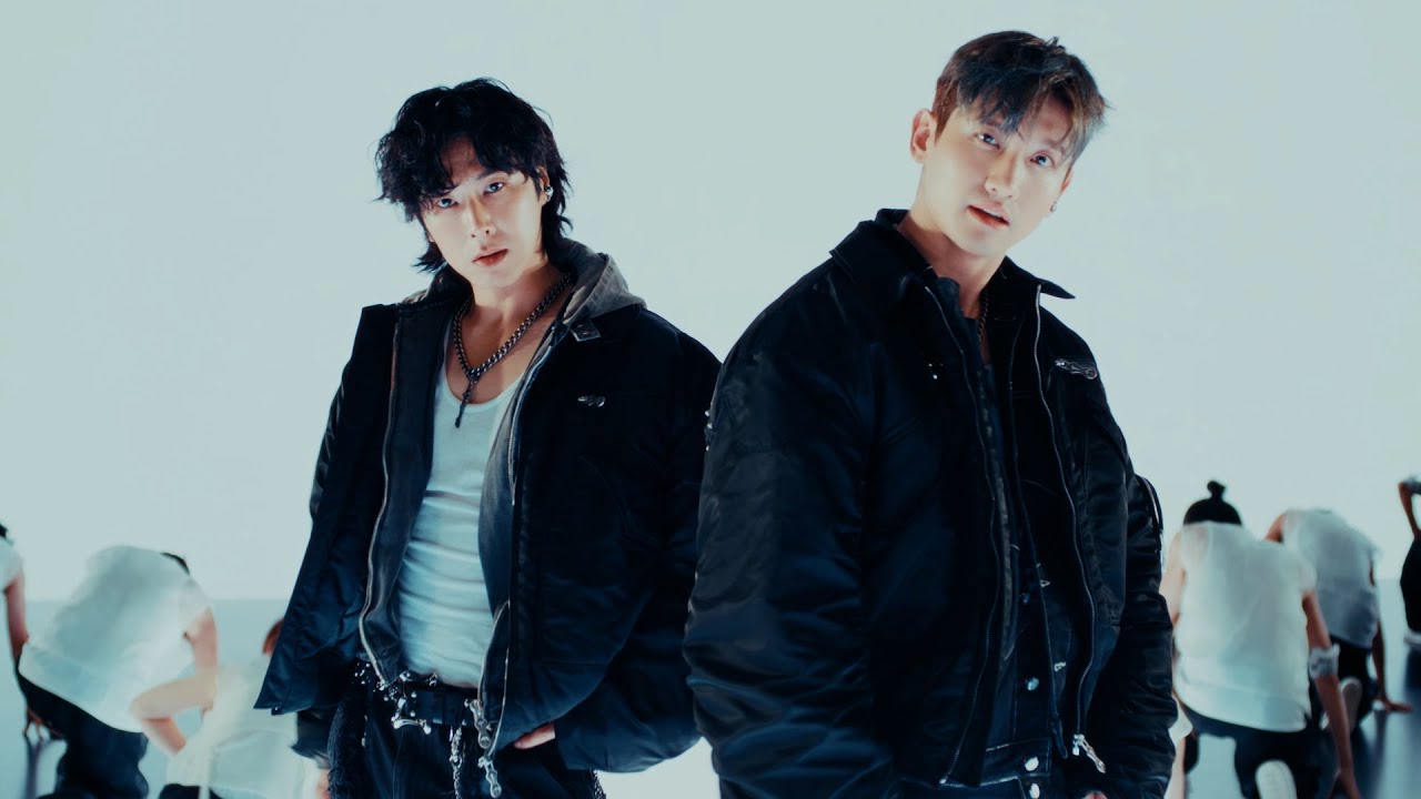 東方神起 / 「SWEET SURRENDER」Music Video（Full Version） - YouTube