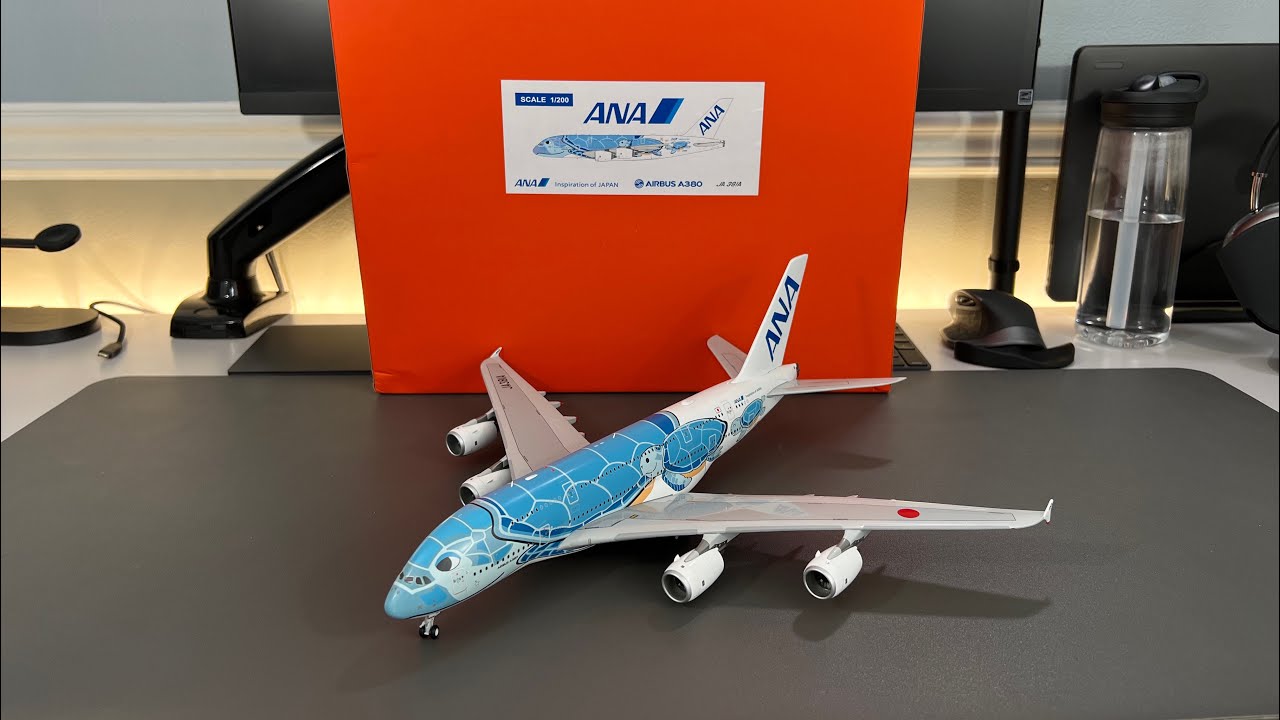JC Wing 1:200 Airbus A380 ANA Airlines Flying Honu Lani (Blue