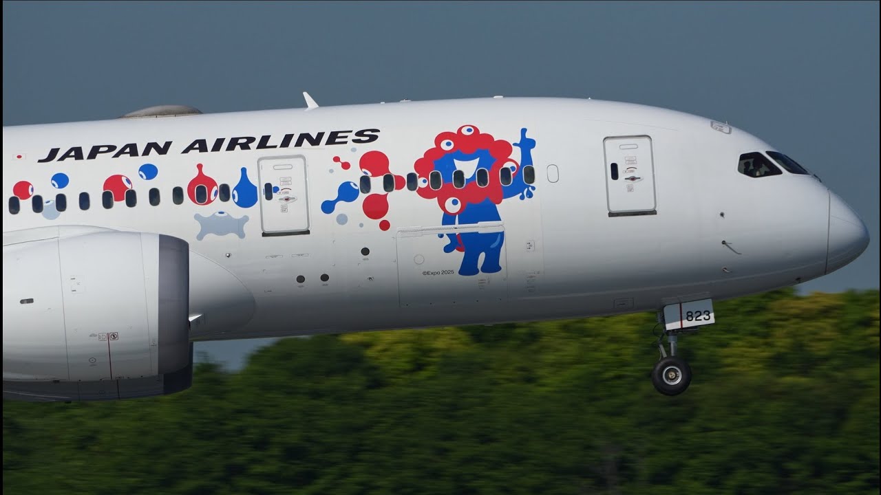 JAL ミャクミャクJET | Expo 2025 Osaka Livery | Boeing 787-8 JA823J