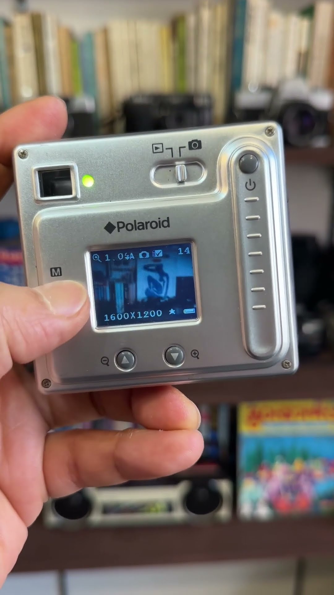 Polaroid PDC 2070 Old Digital Camera 2.1MP - YouTube