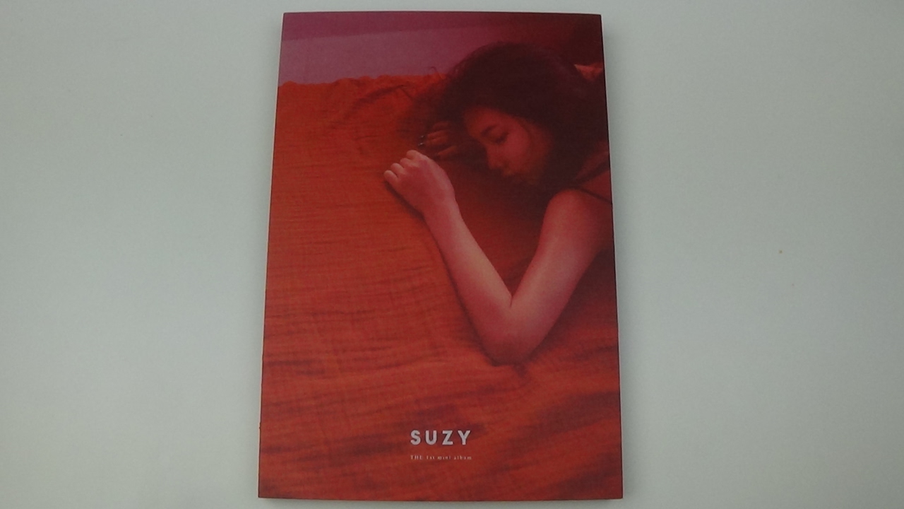 Unboxing Suzy 수지 1st Mini Album Yes? No? - YouTube