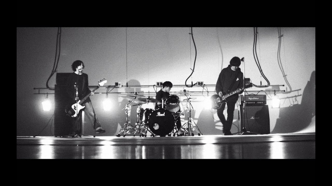 SHE'll SLEEP - 雪が溶ける前に - YouTube