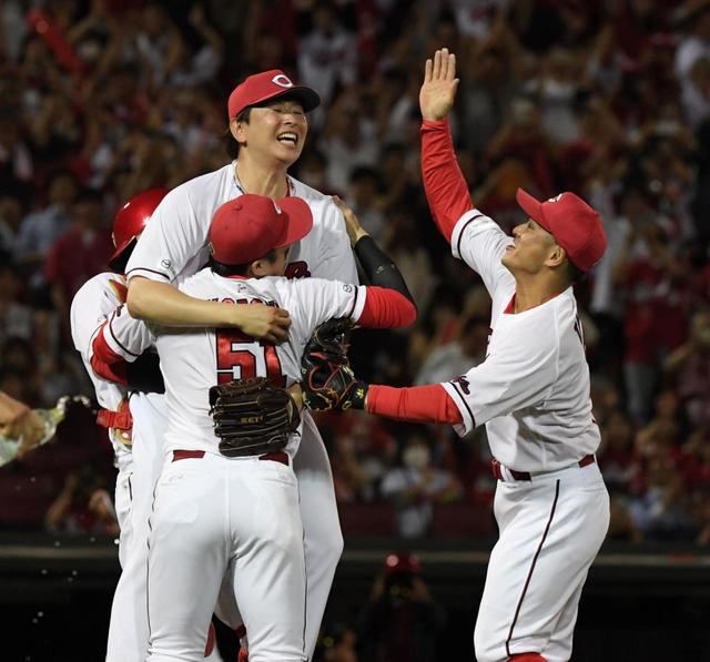 初ノーノー快挙の広島・大瀬良大地「まだちょっと信じられない」 野間