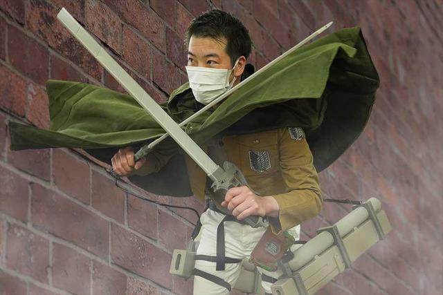 遊べすぎる…」立体機動装置1万2000円 USJ「進撃の巨人」グッズ