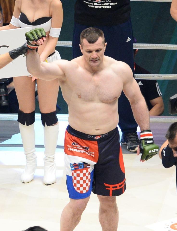 来年引退43歳ミルコ・クロコップ、戦慄の1分殺 日本人相手無敗