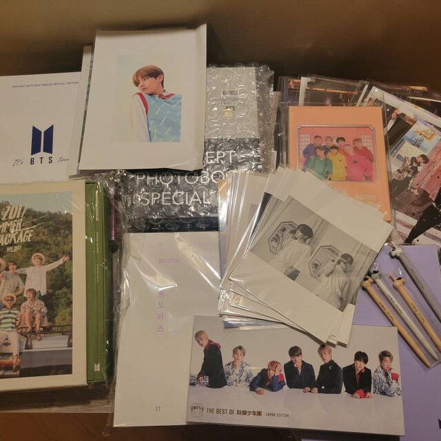 BTS Opened 2018 Memories DVD Package With Random 1 Original