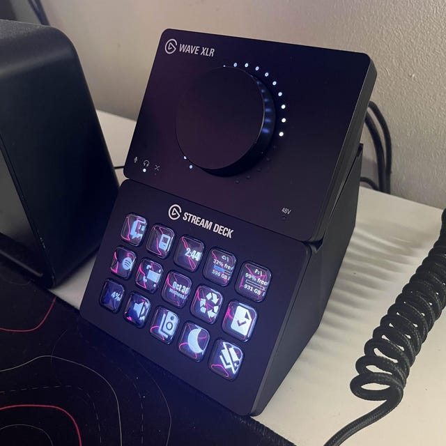 MK2 Stream Deck and Wave XLR Stand - Etsy
